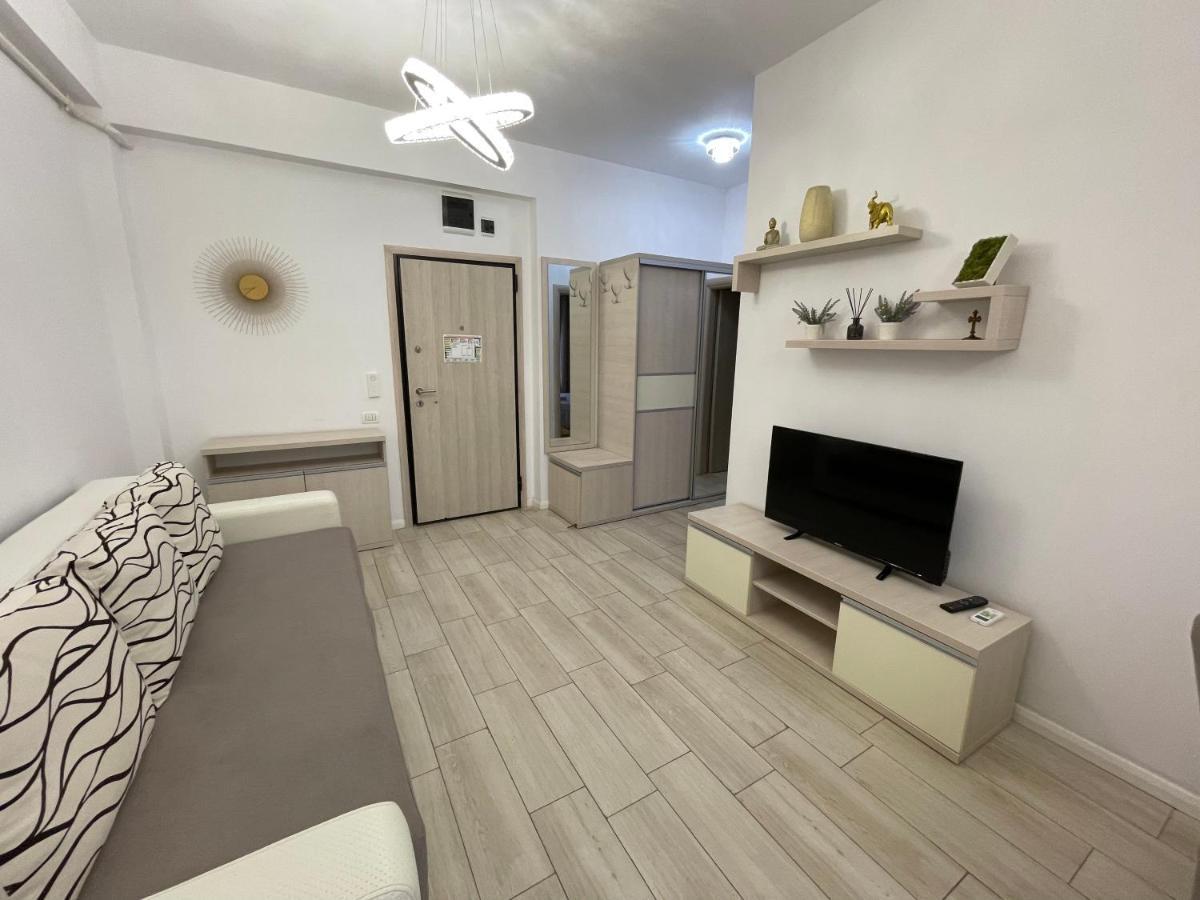 Selena By The Sea Apartment Mamaia Exterior photo