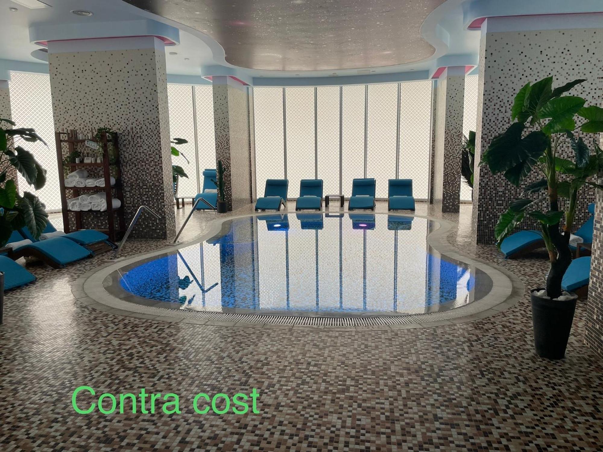 Selena By The Sea Apartment Mamaia Exterior photo