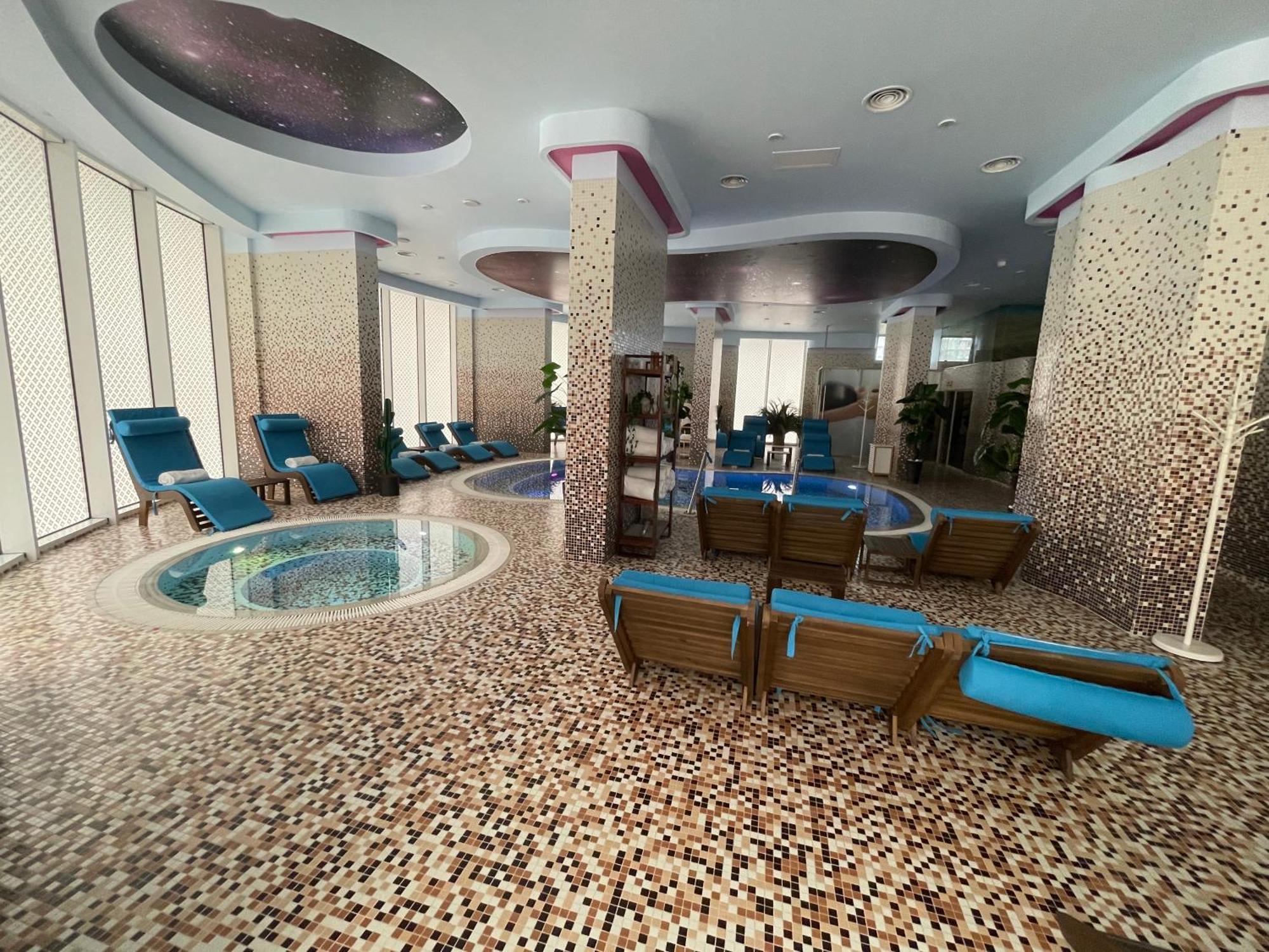 Selena By The Sea Apartment Mamaia Exterior photo